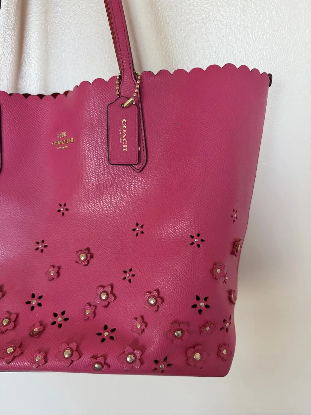 COACH Metro Fuschia Leather Tote w/ Floral Embellishments and Scalloped Top Edge